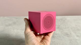 IKEA เปิดตัวลำโพงจิ๋ว Kallsup ดีไซน์มินิมอล วางซ้อนกันได้ ในราคาสุดประหยัดเพียง $10