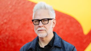 ‘แย่และไม่ถูกต้อง’: เจมส์ กันน์ ฟาดกลับข่าวลือการคัดเลือกนักแสดง Man of Tomorrow