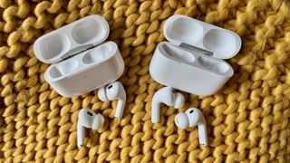 คุณสามารถอัปเดต Equalizer ของ AirPods ได้แล้วตอนนี้ — แต่เราขอแนะนำว่าอย่าเพิ่งทำ!